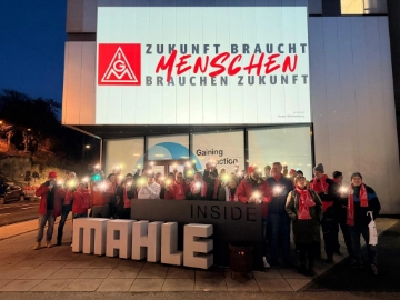 Beschäftigte und IG Metall setzen Zeichen für die Zukunft